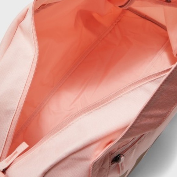 NWT Nike gym duffel bag pink rose gold - Picture 5 of 7